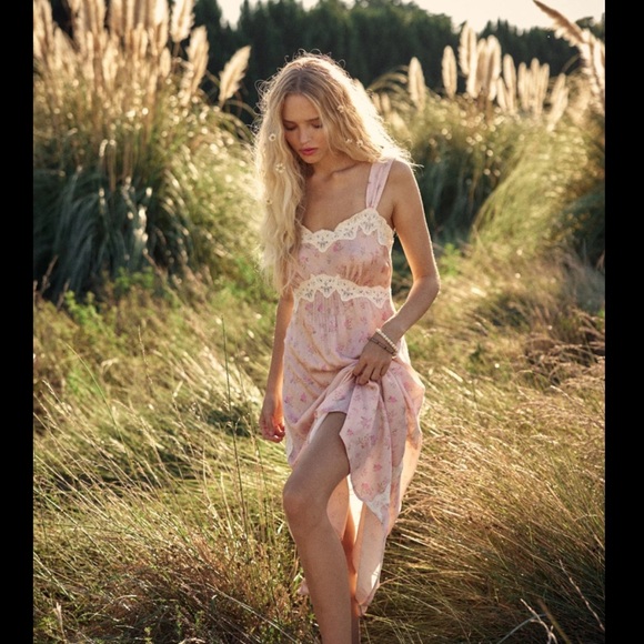 Spell Fleur Slip Dress in Pink | Vintage floral with Cream Lace - Picture 2 of 12